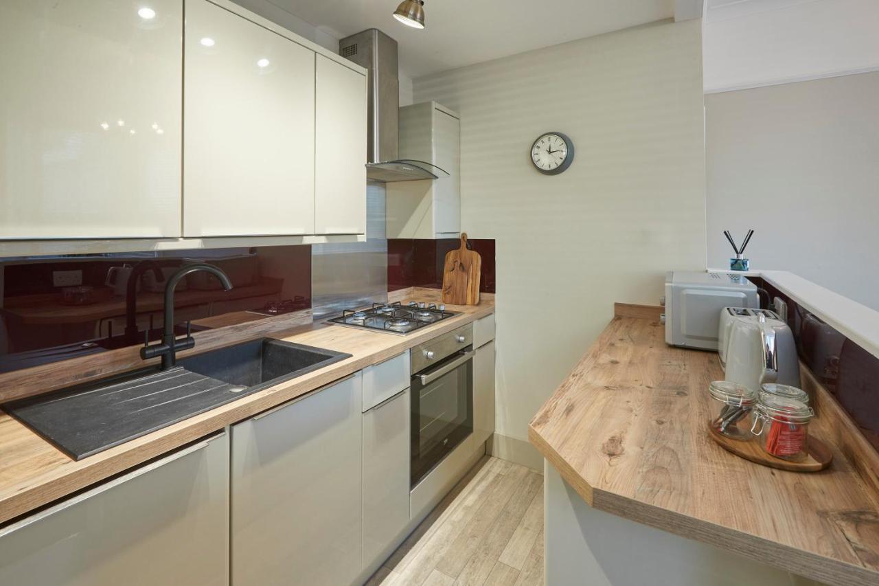 Host & Stay - Sandpiper Apartment 휫비 외부 사진